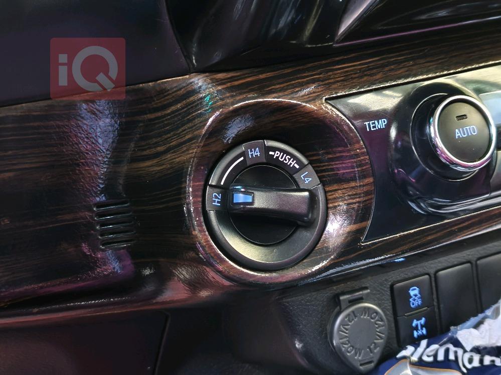 تويوتا هايلوكس